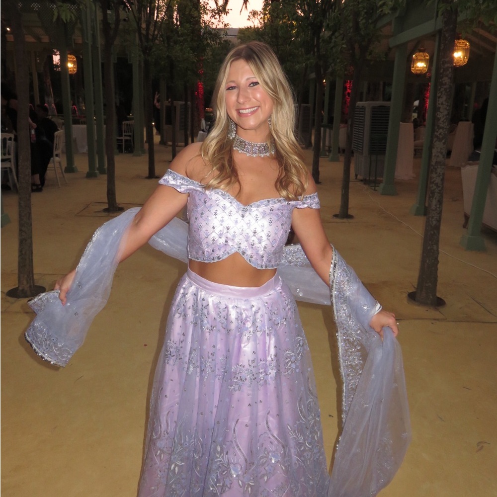 Elegant Lavender Embroidered Lehenga Set - Picture 3 of 5